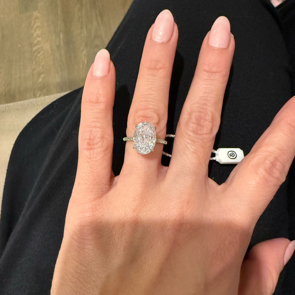 Oval Halo Diamond Engagement Ring - White Gold